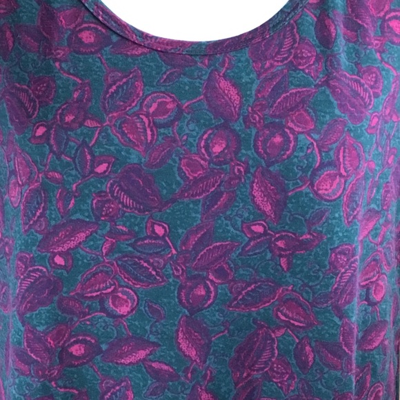 LuLaRoe “Classic” Floral Tee - Picture 4 of 5